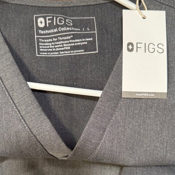 Figs Dark Gray Scrub Set - Picture 7 of 8